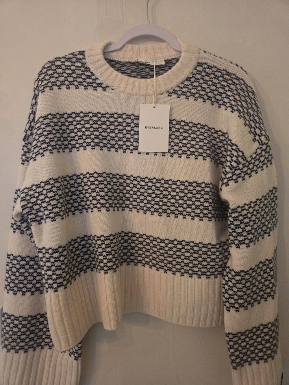 Everlane Nordic Cropped Boxy Crew in Luxe Merino NWT - Picture 4 of 9